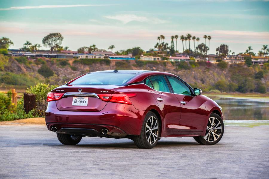  Nissan Maxima Platinum 2015 года  (NA) (фото 29 из 40)